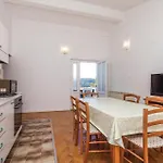 Awesome In Apartament