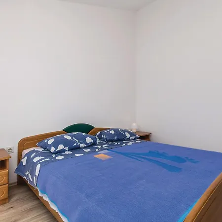 Apartment 3 Bedroom Cozy In