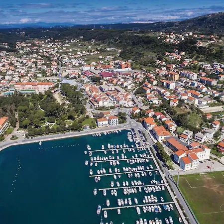 Awesome In Supetarska Draga